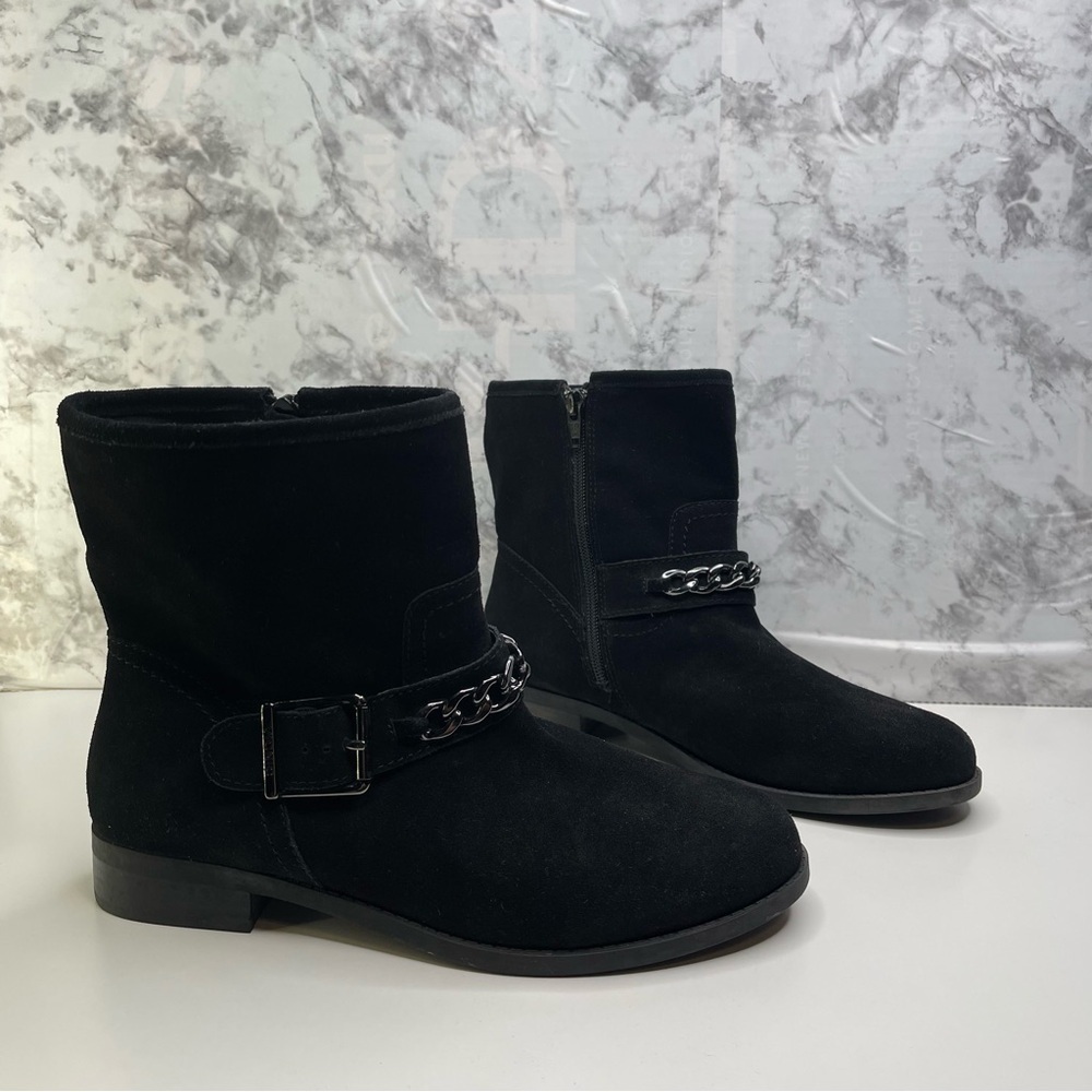 Vionic Cresent Ankle Moto Boot Womens Size 8.5Black Suede Leather Chain Hardware